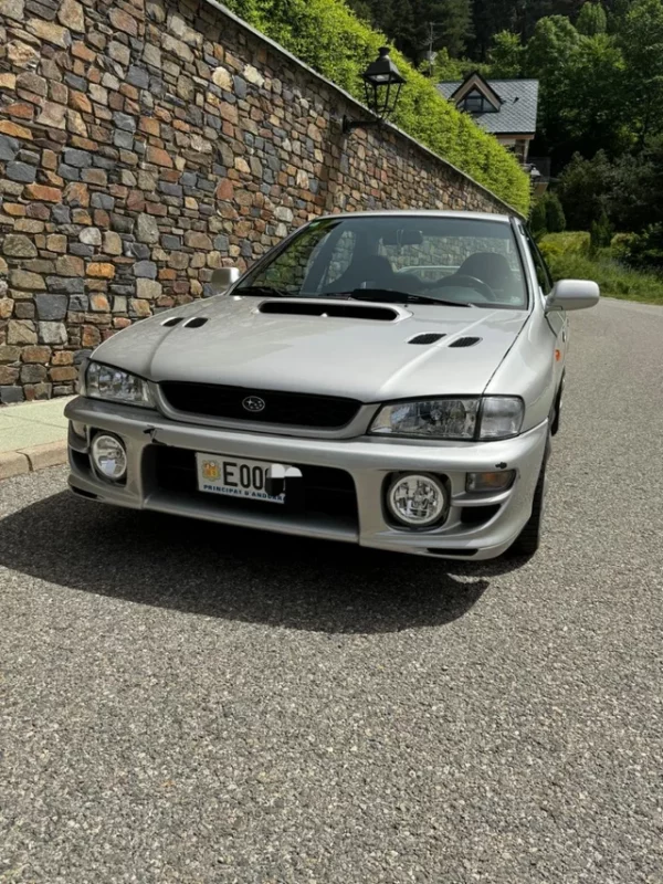 Subaru Impreza. 2.0 turbo